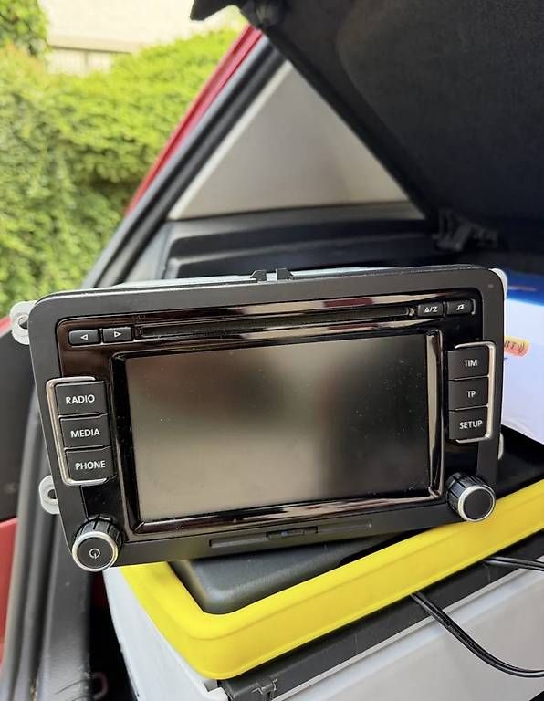 Radio: vw radio  – Usato da St. Gallen venduto da leo_bjz2