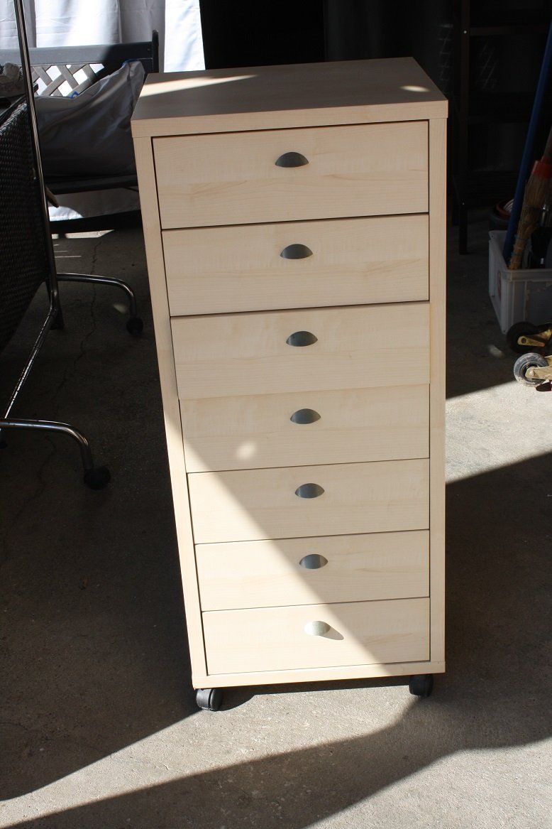 Kommoden: Schubladenmöbel auf rollen 46x38xh1.08m – Gebraucht aus zuchwil von parson65