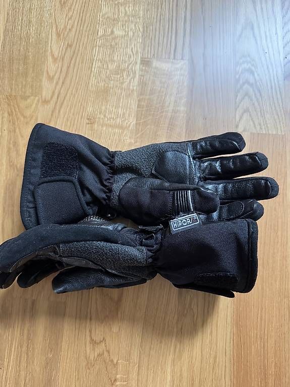 Guanti & manicotti: Motorrad Handschuh Damen Gr. 7 – Usato da Frauenfeld venduto da mon_b6jv 2