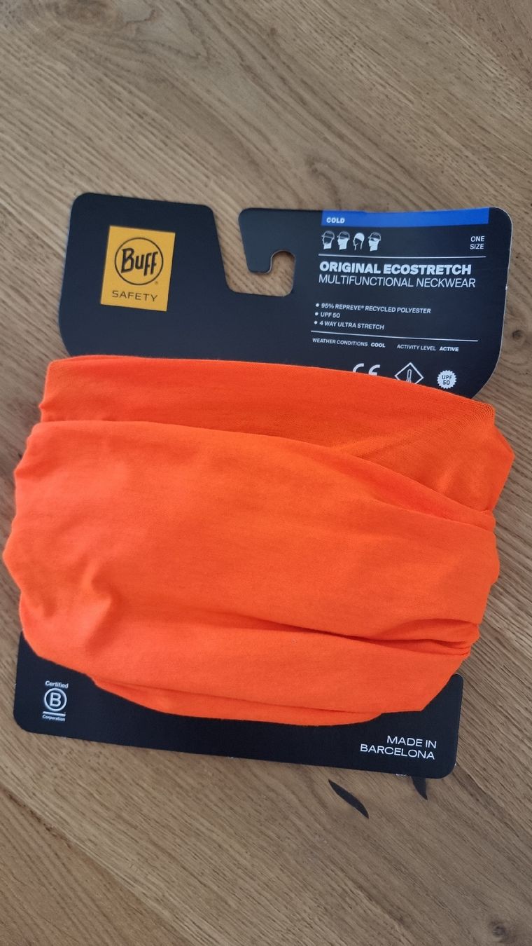 Buff Foulards & écharpes: Tour de coup Buff – Neuf avec emballage d'origine à Sonceboz-Sombeval par Hornigold