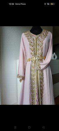 caftan  takchita rose poudré avec broderies doré