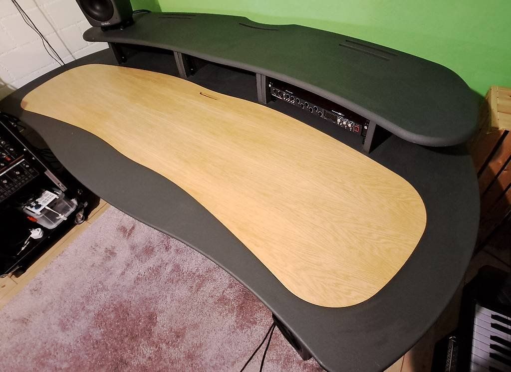 Tavoli: AKA Design ProEdit Studio Desk (Musik-/Videoproduktionstisch – Usato da Wahlendorf venduto da Someda 2