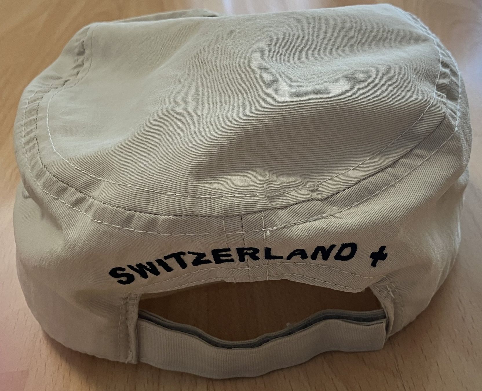 Sonstige Kleidung & Accessoires: Kappe Caps Stanserhorn Cabrio Beige – Gebraucht aus Ebikon von berog 2