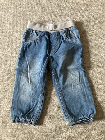Hose warm, leicht gefüttert
