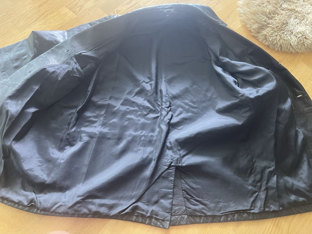 Hugo Boss Cappotti: Lederjacke Hugo Boss Ledermantel, Grösse 52 – Usato da Rüschlikon venduto da leo_mwz2 9