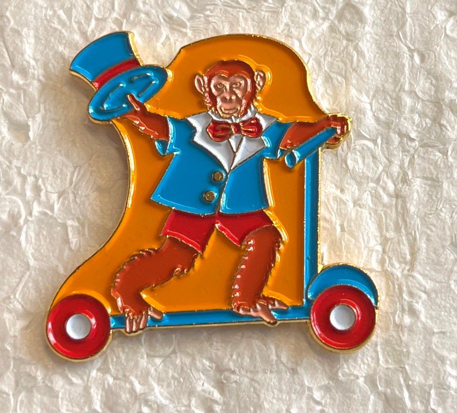 Swiss Placchette & Badge: Pin Simone Erni - VIVE LE CIRQUE , ZIRKUS – Usato da Obernau venduto da Wgnom