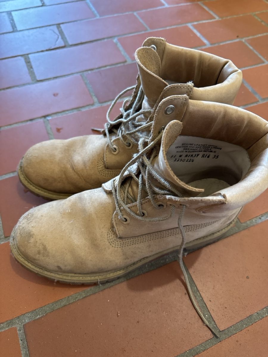 Timberland Scarpe da uomo: Beige Timberlands – Usato da Basel venduto da kla_6ln8 2