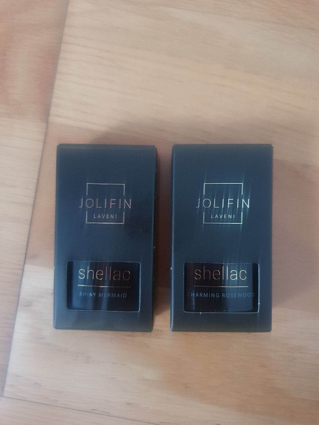 Shellac Smalto per unghie: 2 Jolifin Shellac – Nuovo (secondo la descrizione) da Moosseedorf venduto da Sonnenschein..