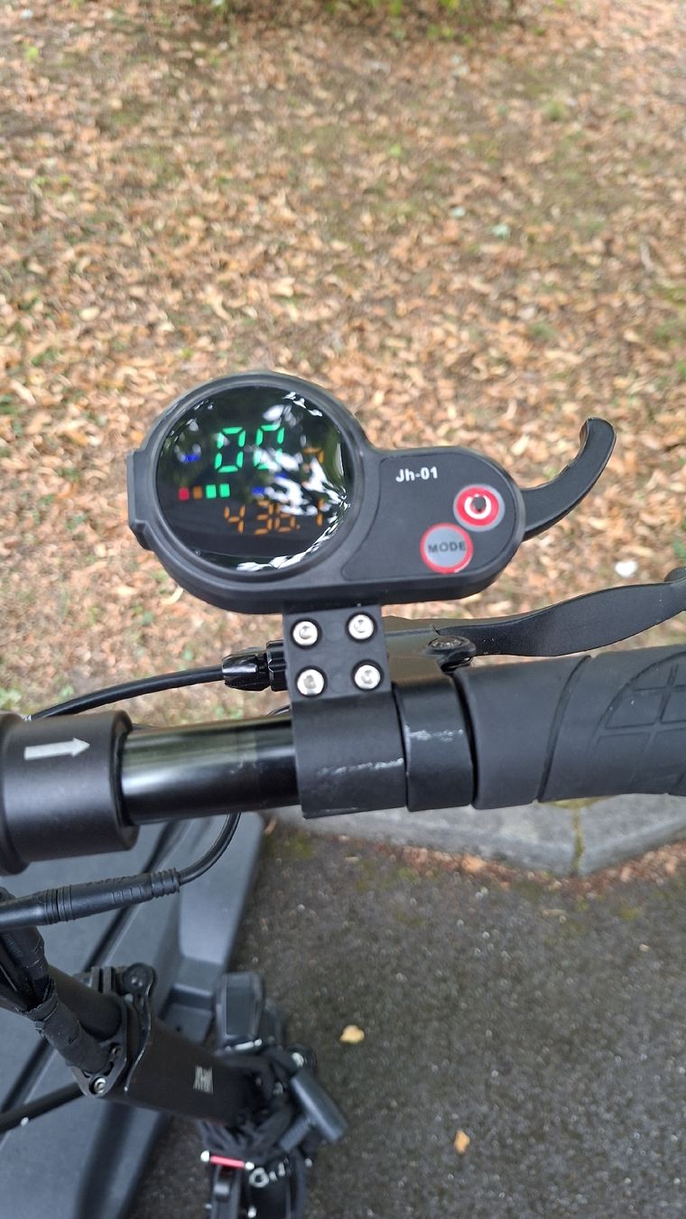 Scooters: Elektro-Scooter VMAX R25 Performance 2020 gebraucht – D'occasion à Rümlang par abd_6zst 3