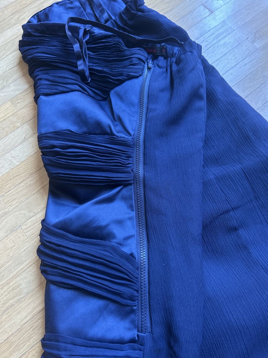 Zebra Vestiti: Marineblaues Minikleid Gr. S – Usato da Winterthur venduto da turmalina15 5