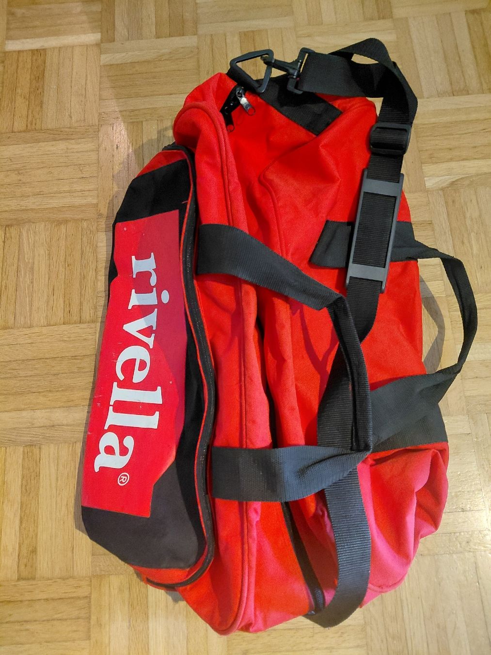 Rivella Borse: Sporttasche von Rivella – Usato da Schliern b. Köniz venduto da IAG02
