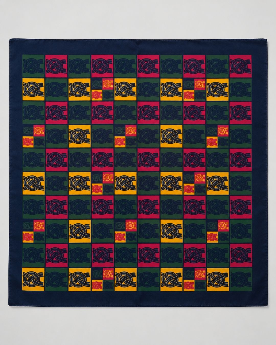 Foulard & Sciarpe: Foulard HANSKE magasinet  – Usato da Farvagny-le-Grand venduto da LaCaverne