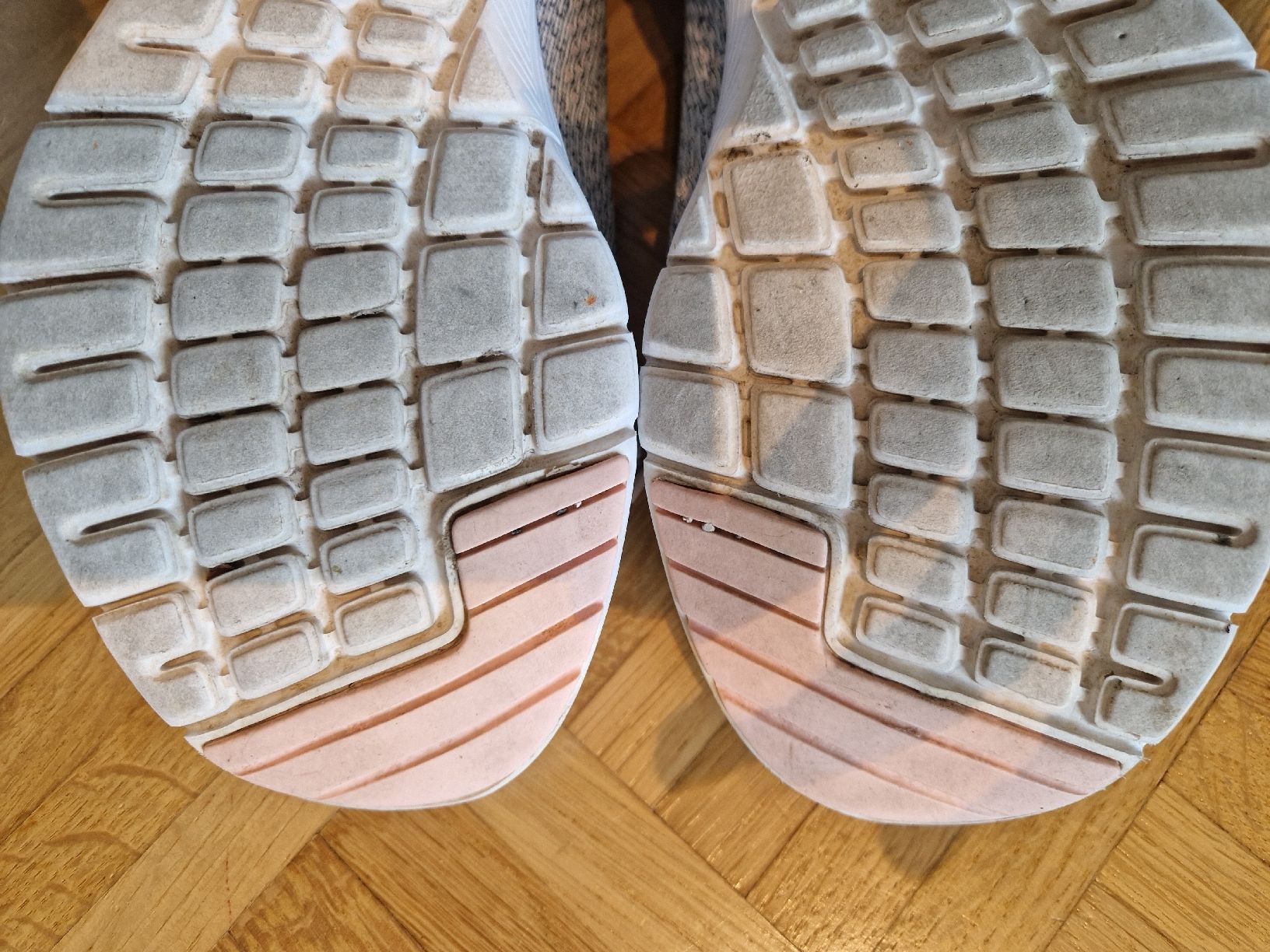Skechers Damenschuhe: Skechers Gr. 39 Grau/Rosa – Gebraucht aus Reinach BL von Tinkerbelly27 3