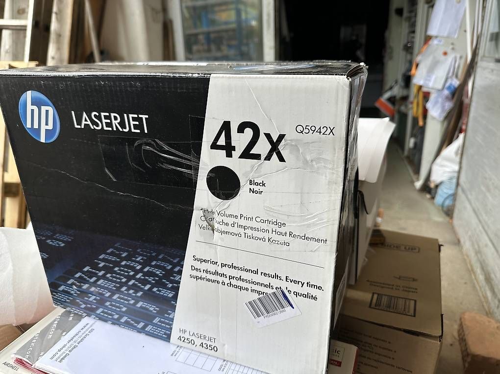 Hewlett Packard Cartucce per stampanti & toner: neuer Toner HP 42x, schwarz – Nuovo (secondo la descrizione) da Necker venduto da liq24 2