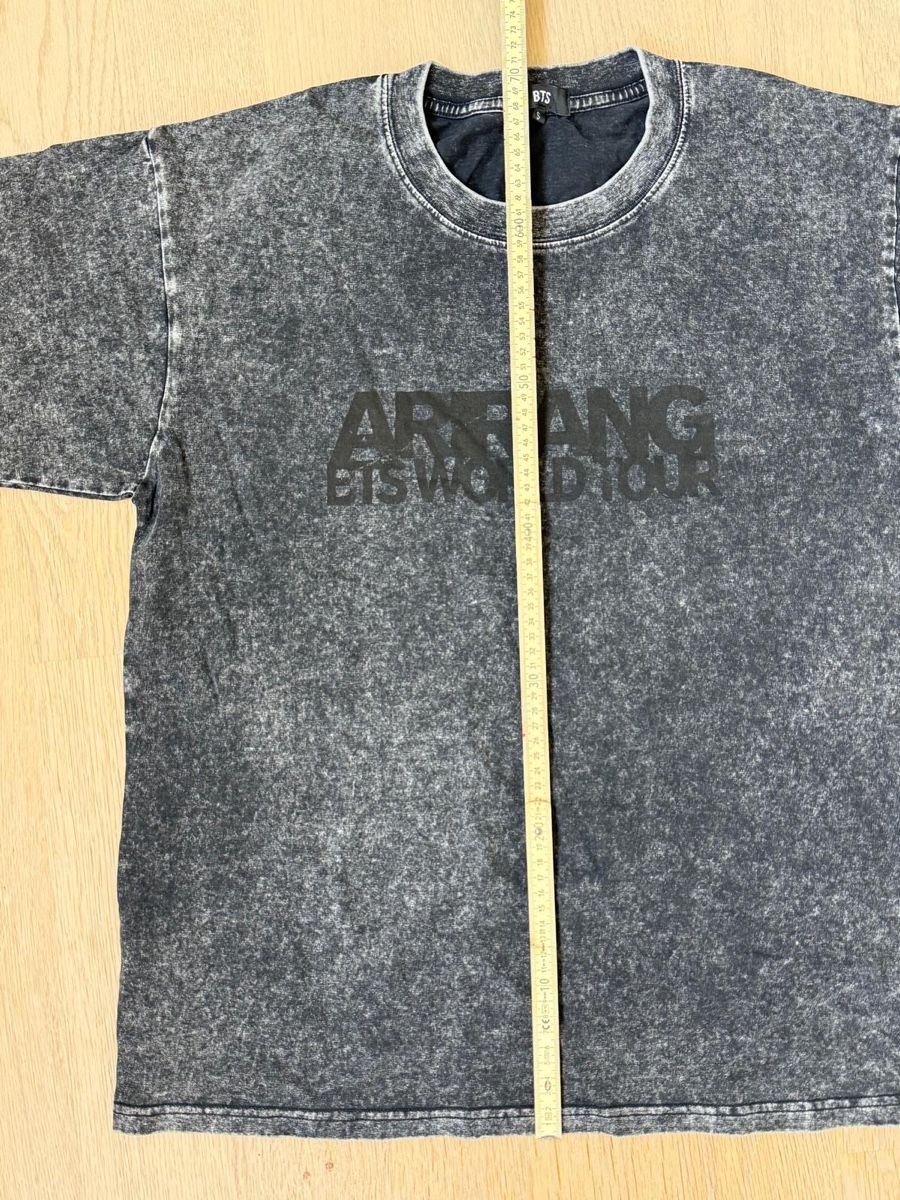 T-shirt: BTS Arirang Tshirt Gr. S – Nuovo (secondo la descrizione) da Allschwil venduto da ale_99l7 2