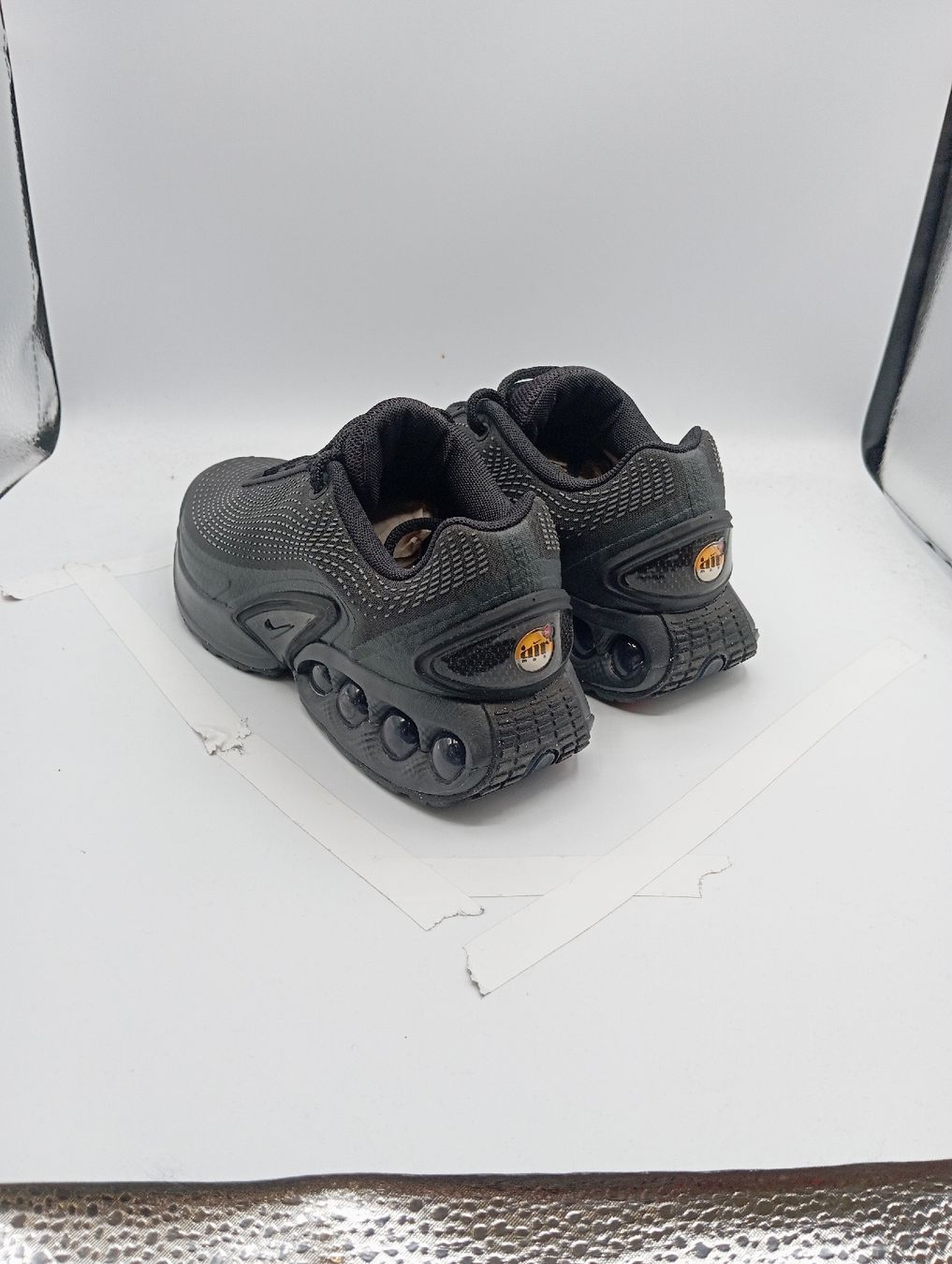 Nike Chaussures hommes: Nike Air Max DN (EU44) – Neuf avec emballage d'origine à Schaffhausen par outlez 5