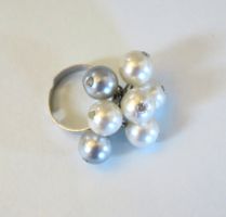 Ring mit Wachsperlen, 62 mm