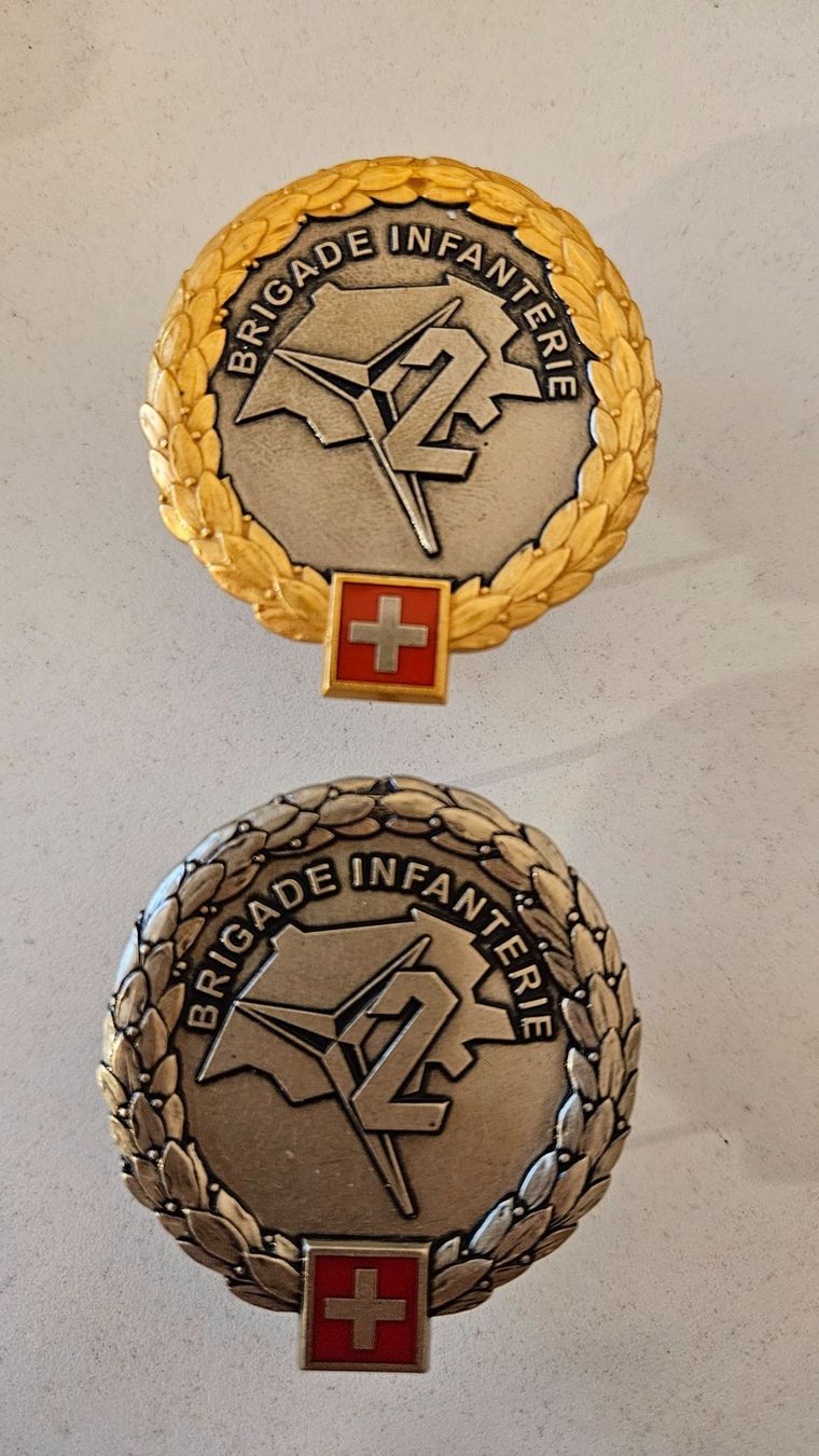 Schweizer Armee Plaketten & Abzeichen: Peret Emblem Schweizer Armee – Neu (gemäss Beschreibung) aus Urdorf von reg_q6nr