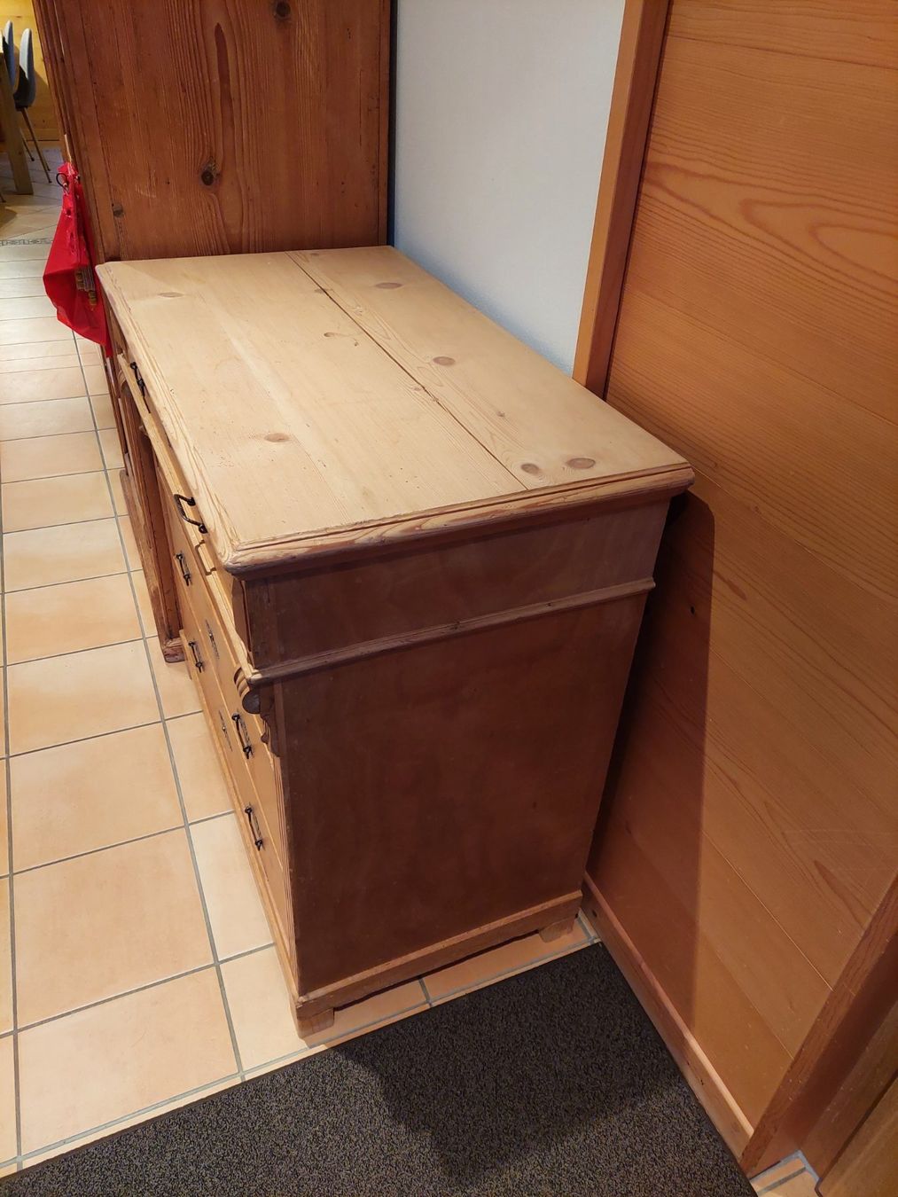 Kommoden: Alte Kommode – Gebraucht aus Grindelwald von  2