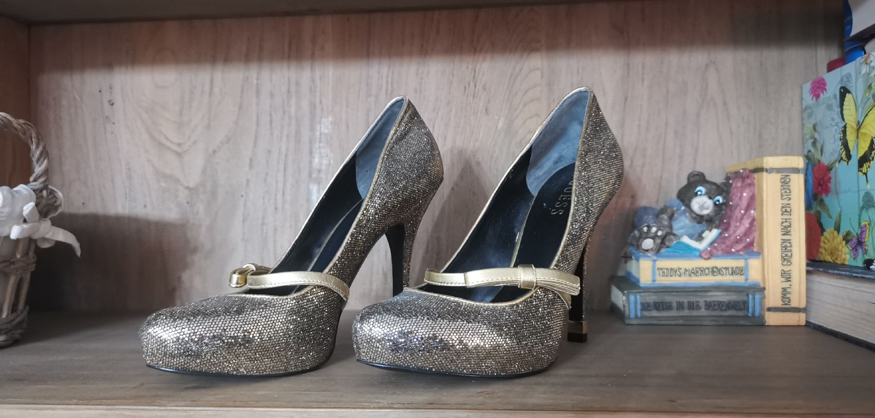 Guess Scarpe da donna: GUESS High Heels – Usato da schaffhausen venduto da kucukaga 3