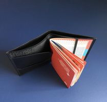 Etui de passeport Cerruti 1881 en cuir noir,  neuf