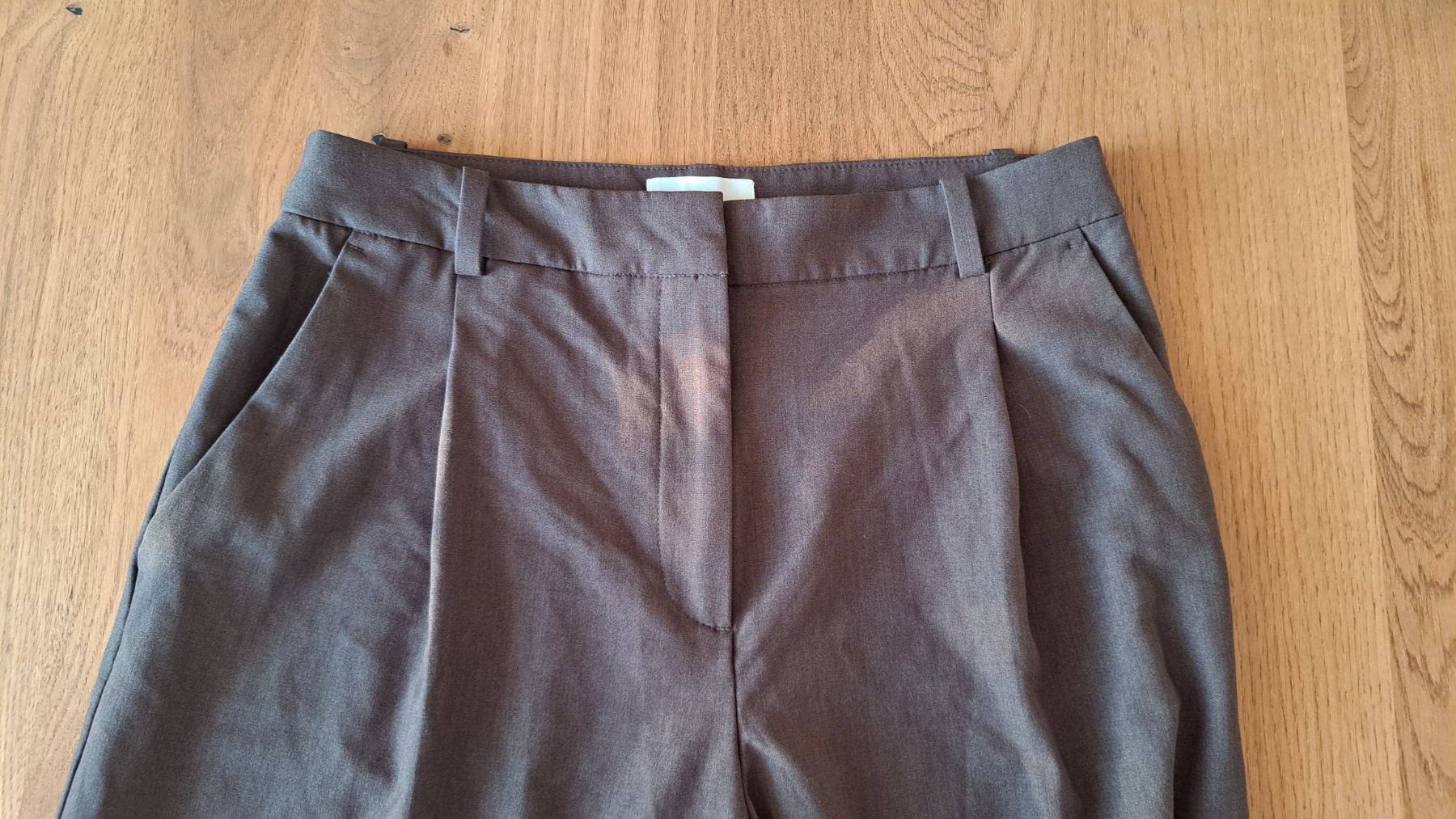 H&M Pantaloni: Stoffhose in grau/braun – Nuovo (secondo la descrizione) da Olten venduto da noe_vy96 3