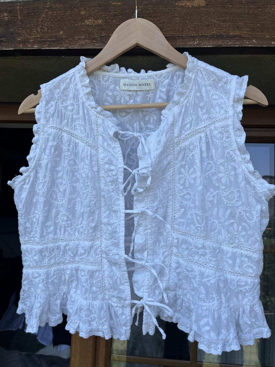 Top: Haut en coton Gr L – Nuovo (secondo la descrizione) da Ovronnaz venduto da fra_n8h8