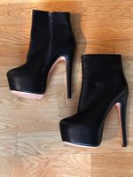Sexy Schwarze  High Heel Stiefeletten, Grösse 38