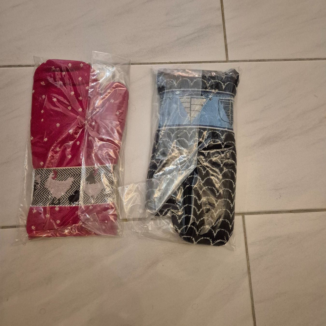 Küchengeräte: Topfhandschuhe – Neu und originalverpackt aus Arni AG von kurtrmeier