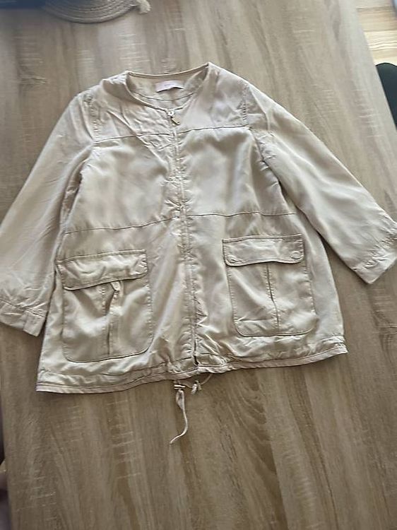 Vestes: Leichte Jacke – D'occasion à Basel par Make-up-lover