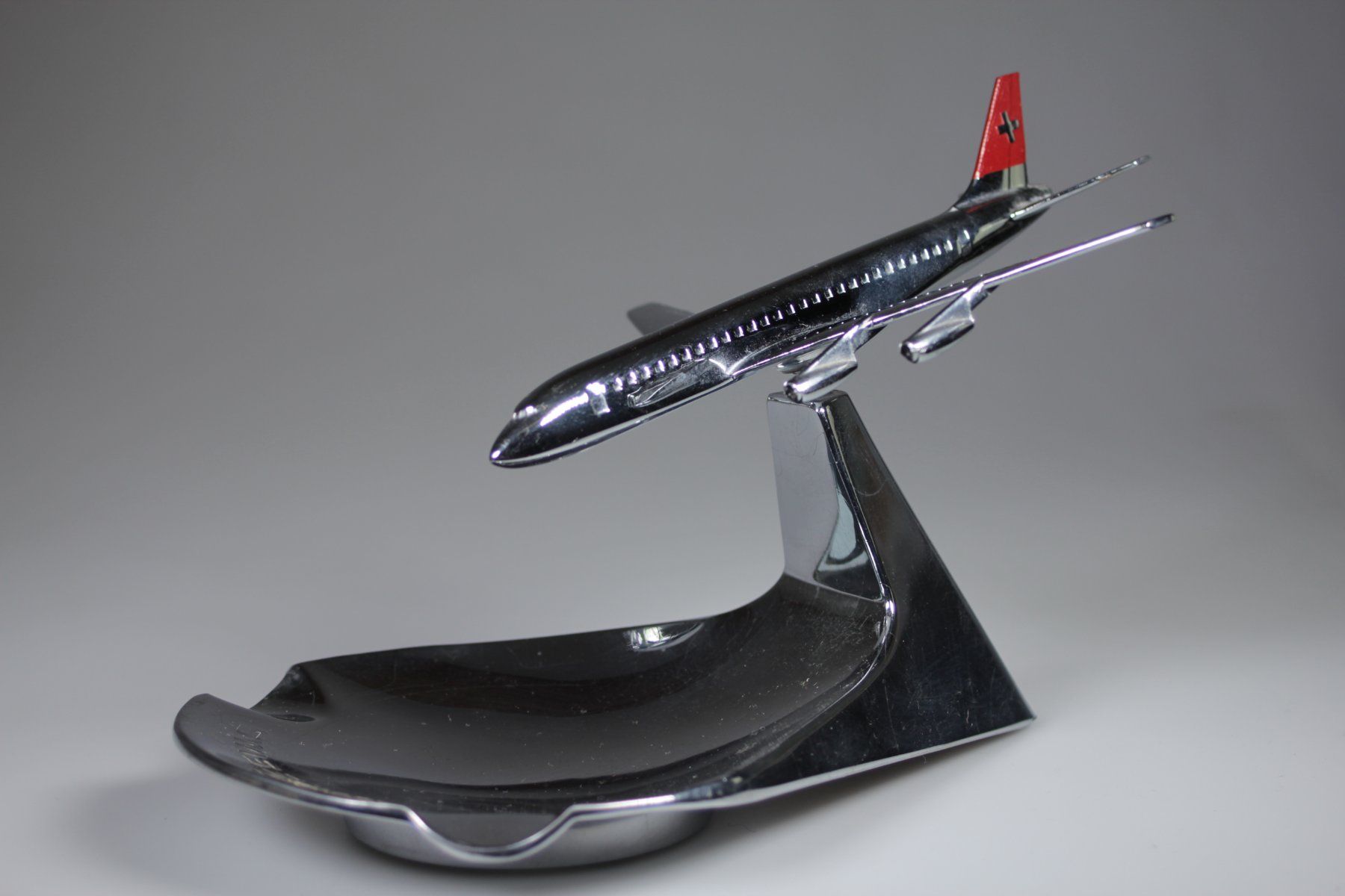 Swissair Portacenere: Swissair DC-8 Flugzeug Aschenbecher – Usato da Basel venduto da IRMAundFRED 2
