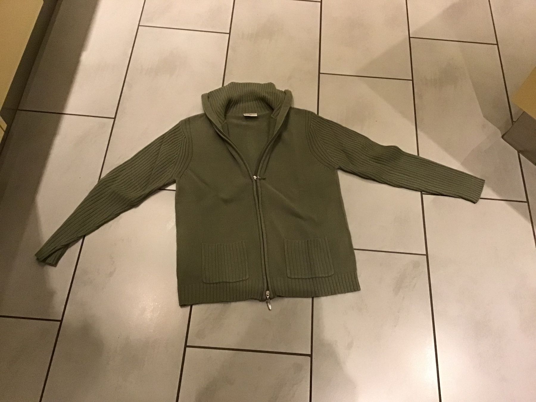 Maglioni & Felpe: Pullover –Jacke  M – Usato da Trimbach venduto da gregy69s 1