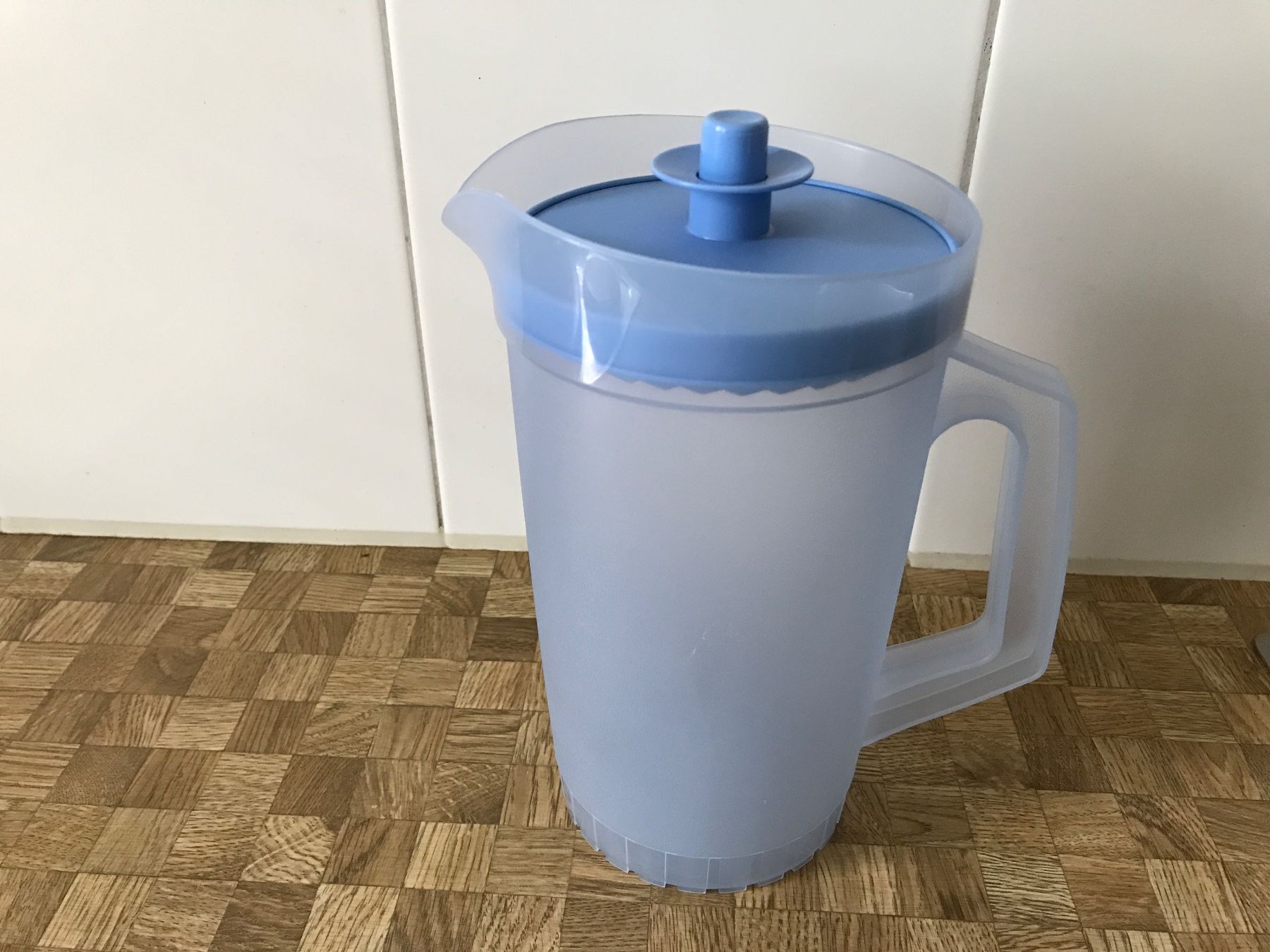 Tupperware Recipients et similaires: Tupperware     Krug – D'occasion à Birmensdorf ZH par Hilhan