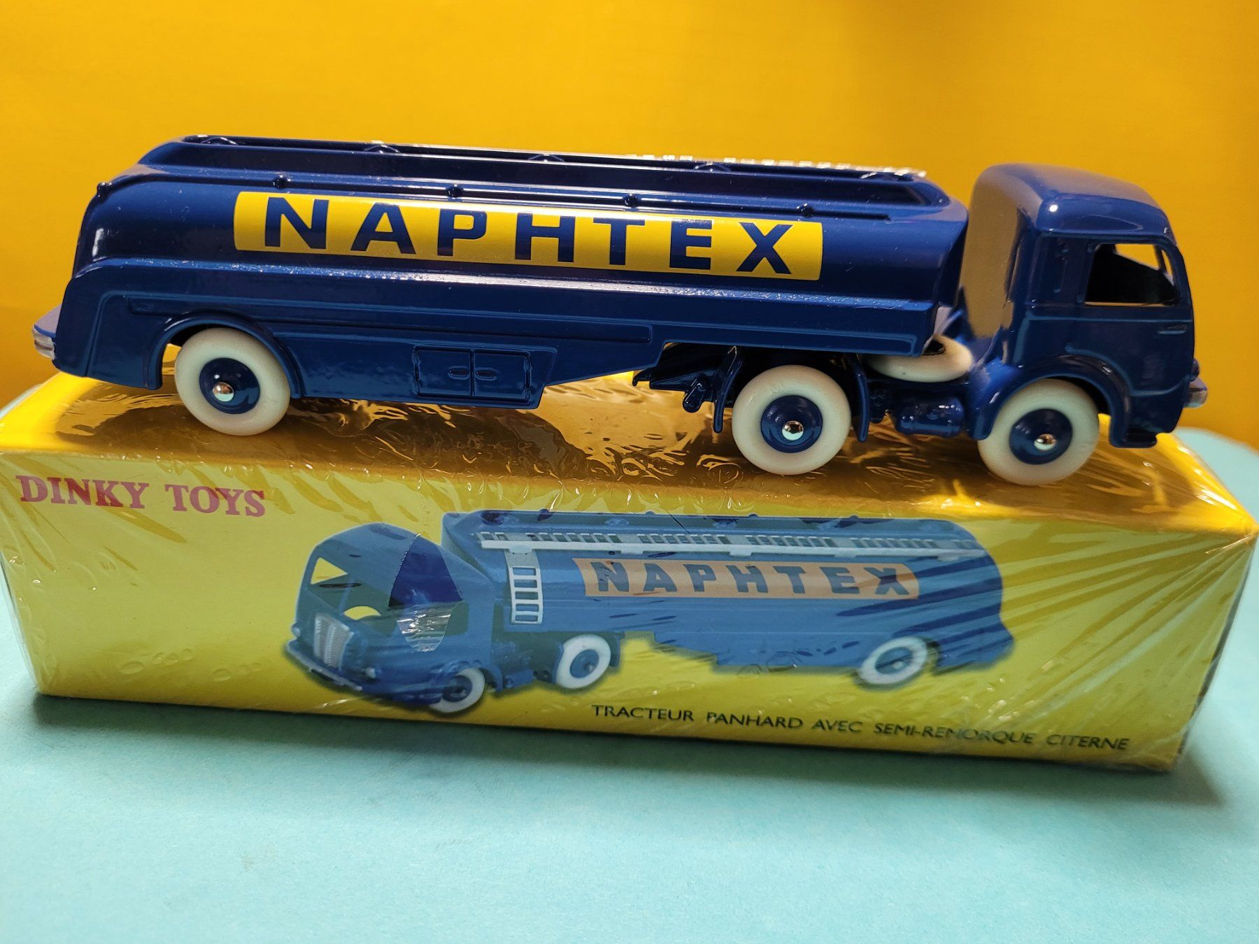 Dinky Toys Modellautos: Panhard semi-remorque citerne Naphtex Dinky Atlas – Neu (gemäss Beschreibung) aus Domdidier von Bimbo57 3