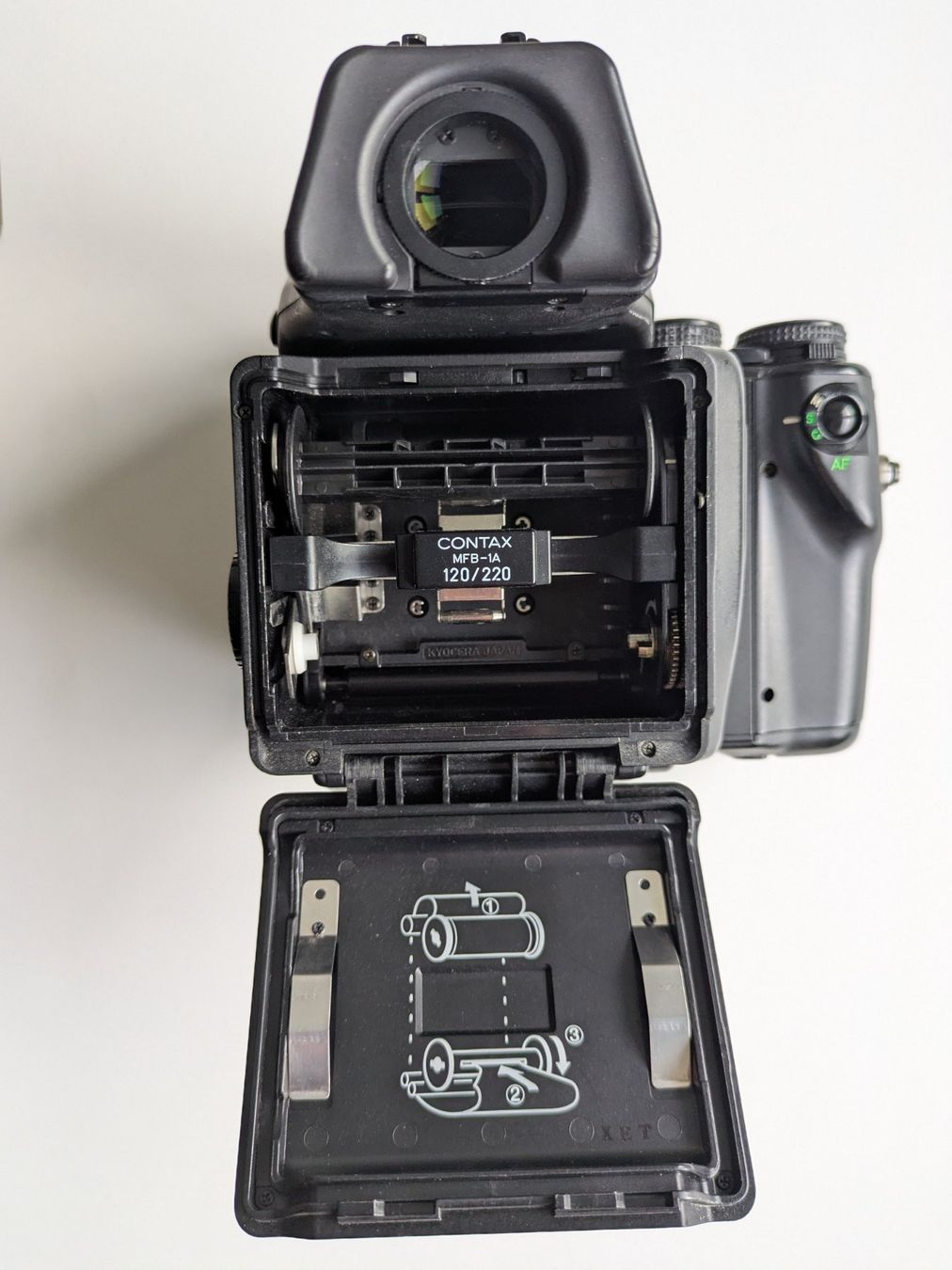 Contax Kamera: Contax 645 - Body – Gebraucht aus St. Gallen von car_tlw5 2