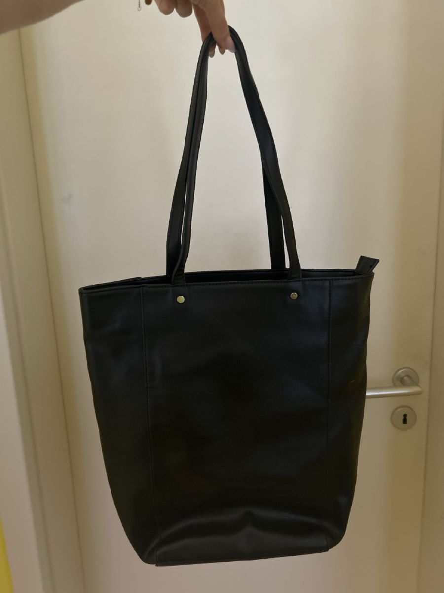 Taschen: Laptop black shoulder bag – Gebraucht aus Muttenz von nadciv