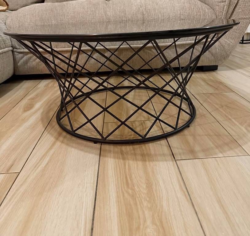 Tavoli: Couchtisch rund Glas Metall Gestell – Usato da Allschwil venduto da Tatjana.kiss 1