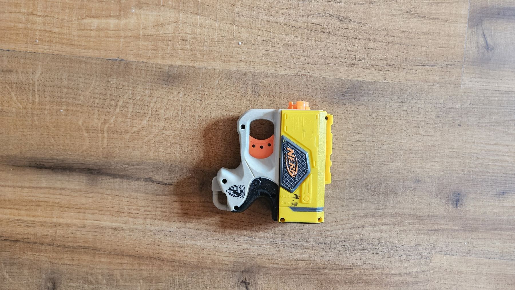 Nerf Spielzeuge: 5× Nerf Gun mit Zubehör – Gebraucht aus Adetswil von ._Pandaking_. 3
