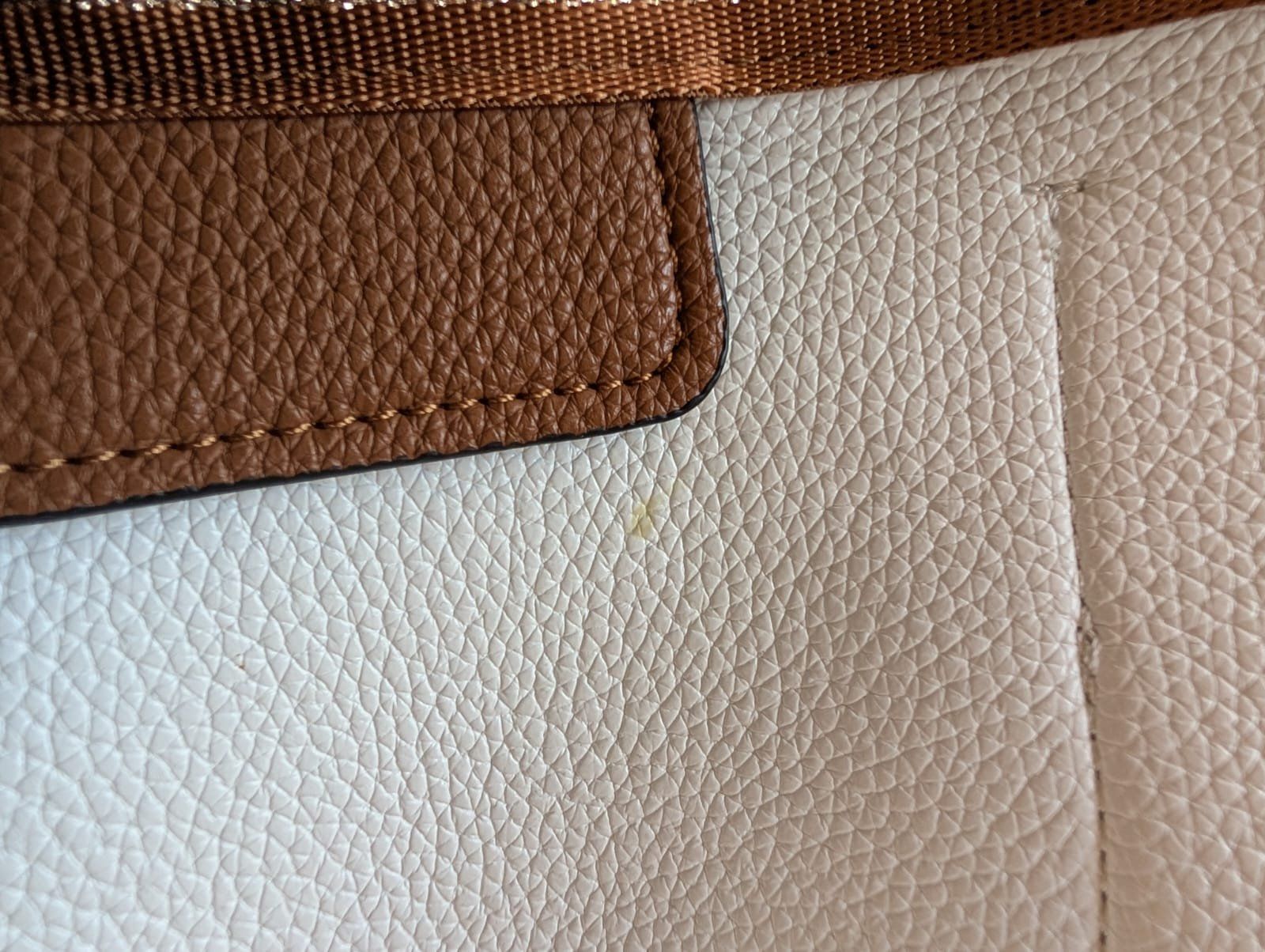 L.Credi Taschen für Damen: Handtasche L. Credi – Gebraucht aus Kradolf von ver_p9ym 2