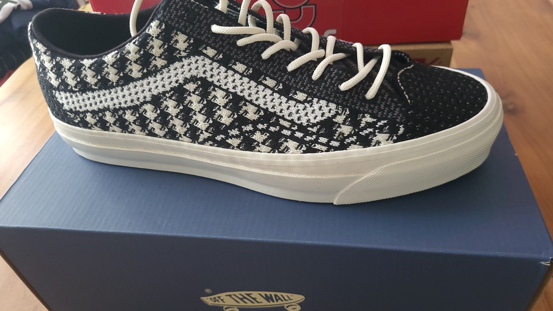 Vans Scarpe da uomo: Vans Old school ek – Nuovo (secondo la descrizione) da Bern venduto da Sneakerheadz