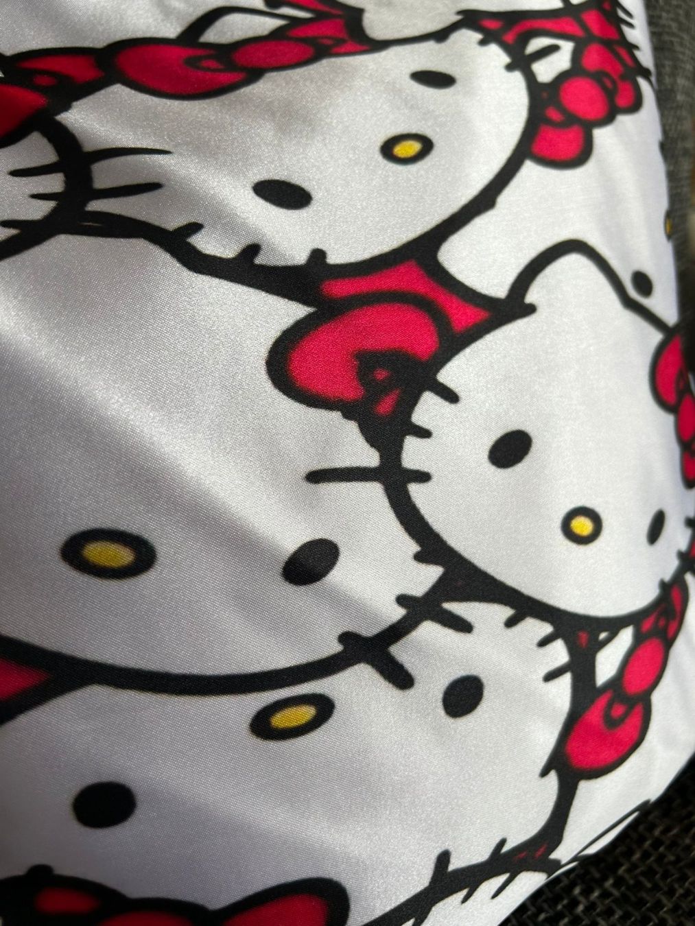 Hello Kitty Cuscini: Hello Kitty Kitty Kissenbezug Comic Mädchen Sofa Katze Cat – Nuovo e nell'imballaggio originale da Dättlikon venduto da easythings 1