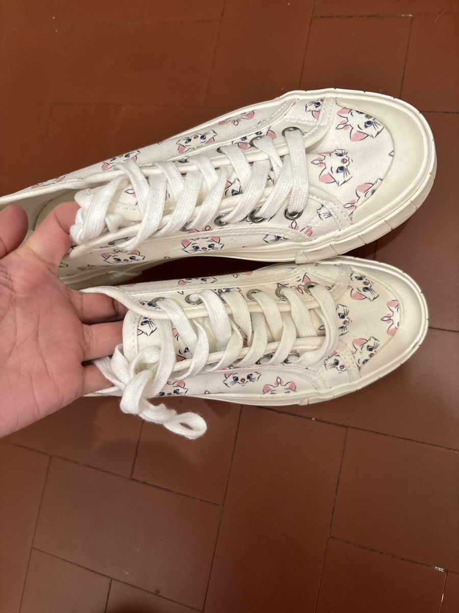 Scarpe da donna: Disney shoes – Nuovo (secondo la descrizione) da Confignon venduto da Second_Hand_Ch 4