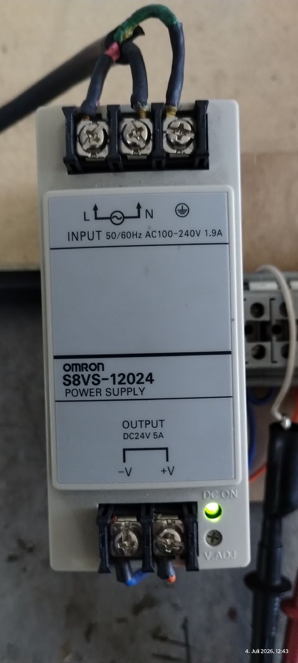 Omron Componenti elettronici: Netzteil Omron 24V, mit Zeitrelais Bircher, getestet  – Usato da Wil ZH venduto da deurchig 1