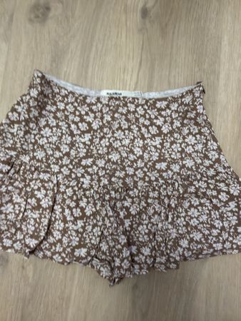 Skort