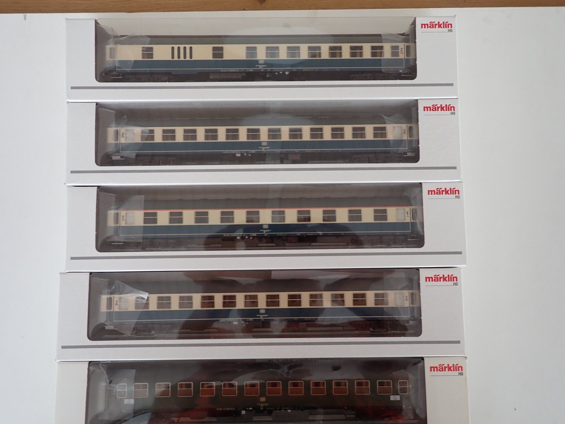 Märklin Modelleisenbahnen: Märklin DB-Wagen – Gebraucht aus Bützberg von Riviera-Express