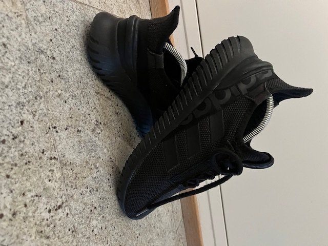 Adidas Herrenschuhe: Adidas-Sneaker – Gebraucht aus Aesch (Neftenbach) von rit_psr5 1