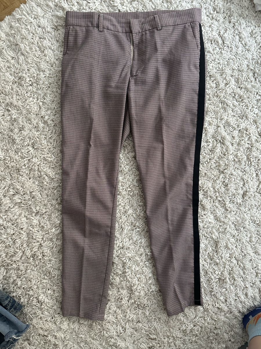 Pantaloni: Chic Houndstooth Trousers with Side Stripe - Perfect for Aut – Nuovo (secondo la descrizione) da Genève venduto da alyonavinogradova