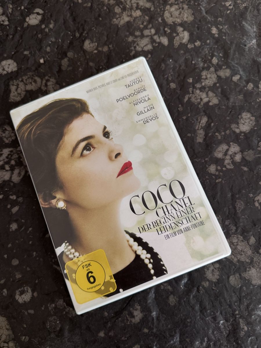 Tous les DVDs: Coco Chanel Der Beginn einer Leidenschaft DVD  – D'occasion à Emmenbrücke par Steipler