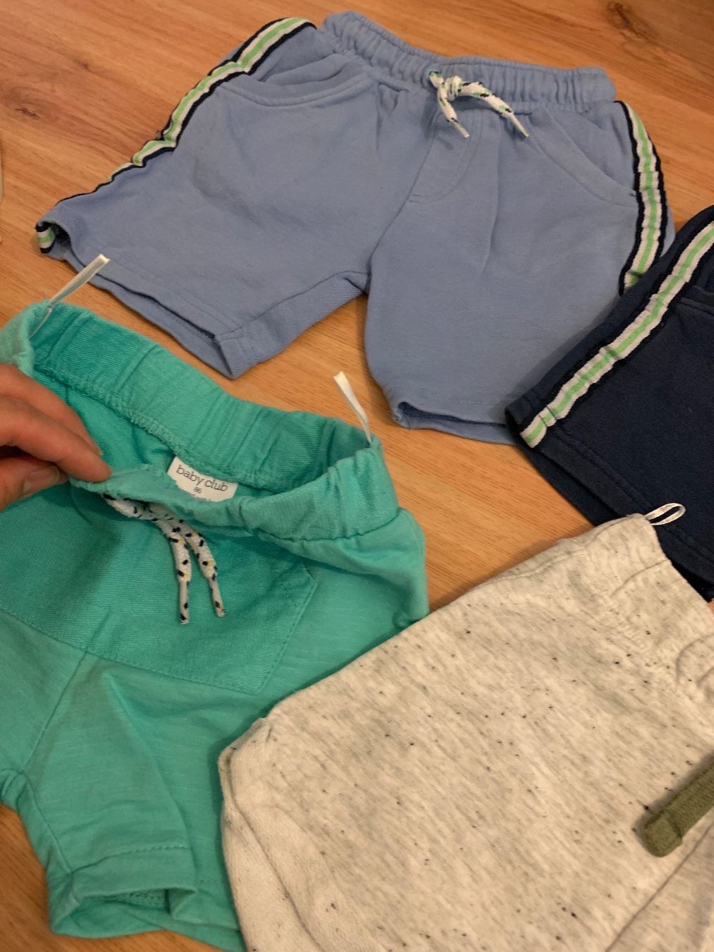 Pantaloni: Baby-Shorts – Usato da volketswil venduto da Sisi521 2