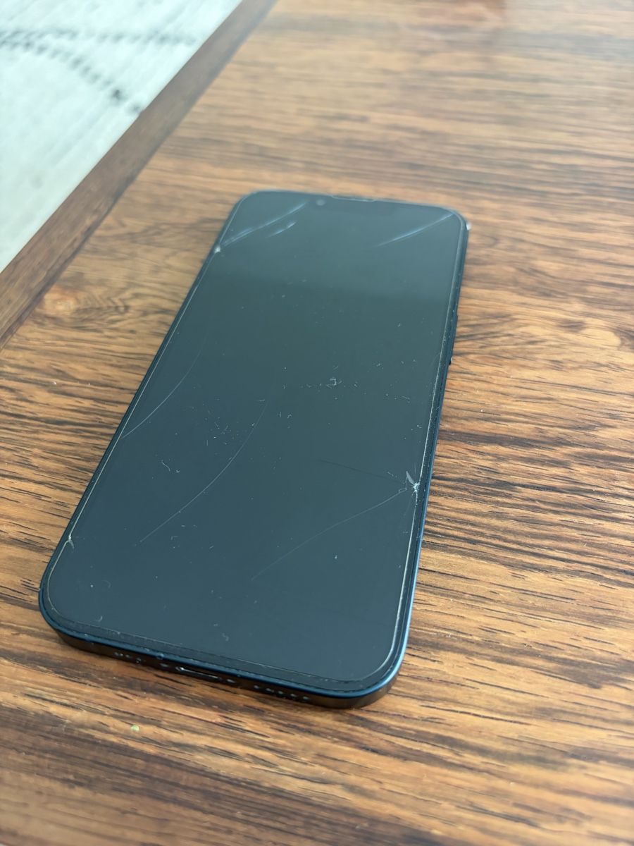 Apple Telefoni cellulari / Smartphones: iPhone 13 - 128 GB – Usato da Luzern venduto da alf_289m